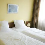 Oronto 2*